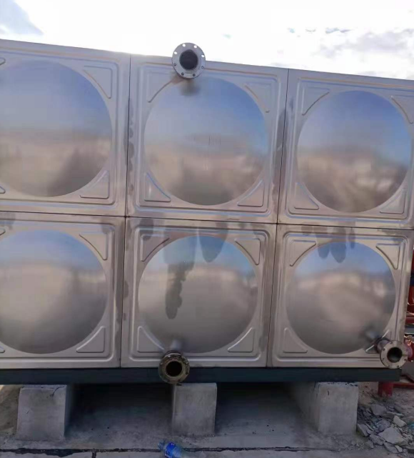 临沧组合式不锈钢水箱，玻璃钢水箱的替代品，不锈钢冲压板组合水箱